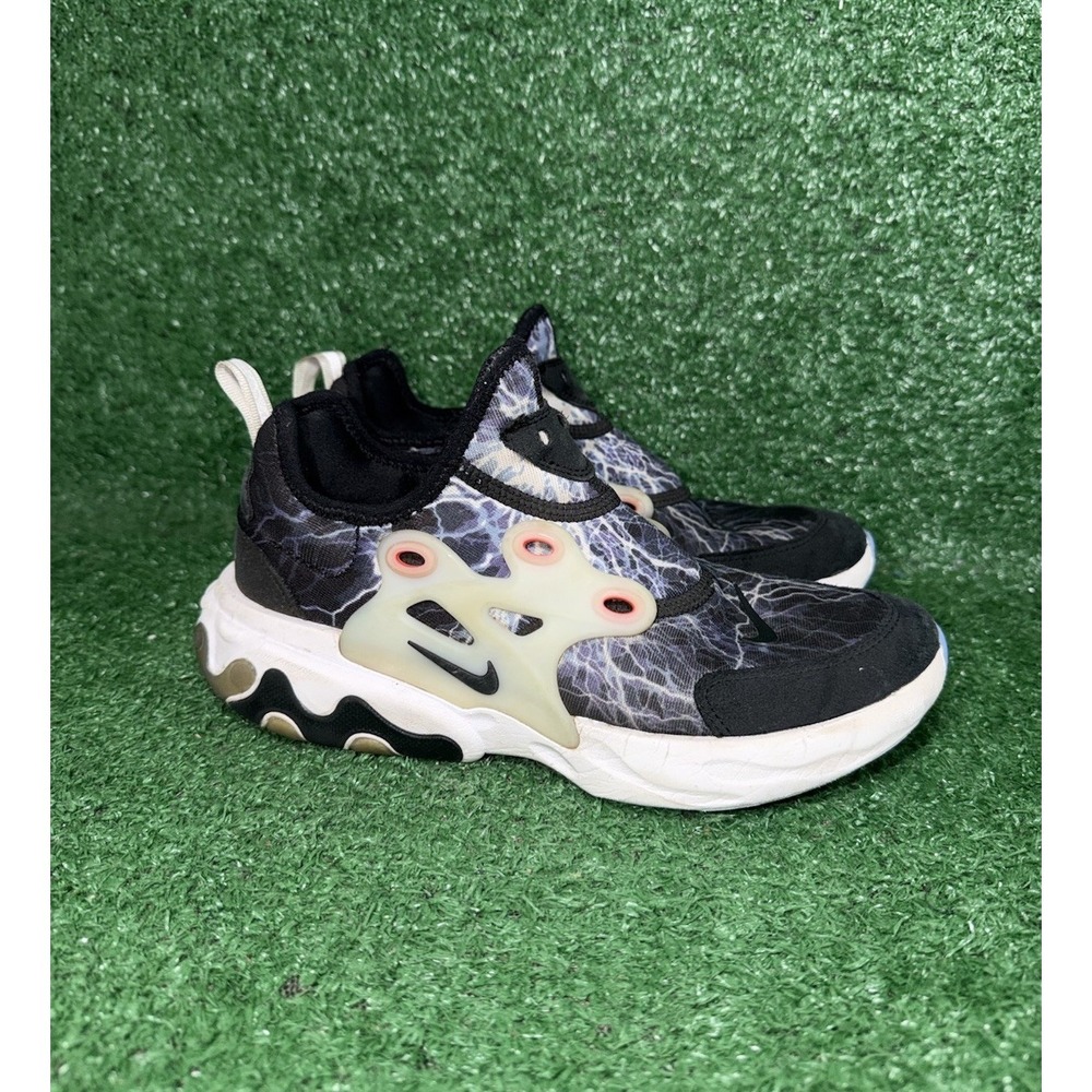 Nike React Presto Womens 5.5 Boys 4Y Black AOP‎ Lightning Running Shoes Sneakers